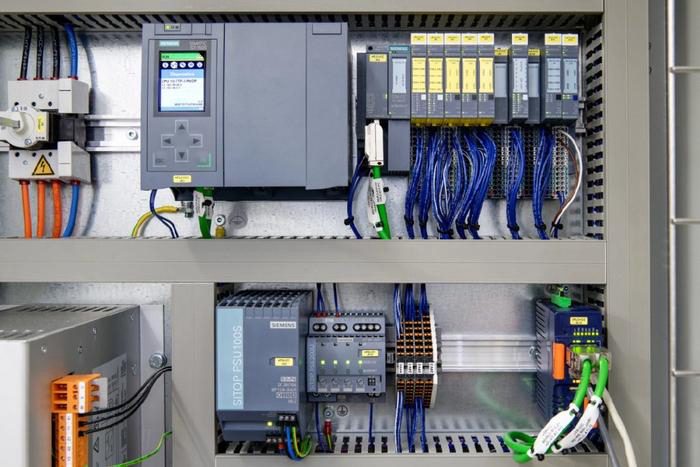 Armoire électrique avec automate Siemens